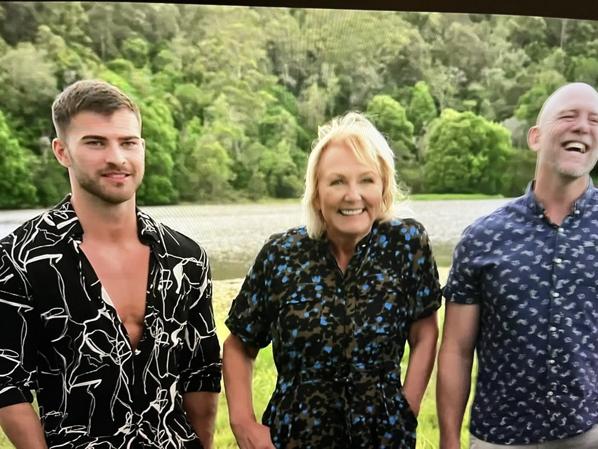 miketindall13's tweet photo. 🐛🕷 Mike’s been in some pretty successful teams in his life, but they’ve never had to win challenges like this for food! Top work @Sue_Cleaver @_OwenWarner ⭐️ ⭐️ ⭐️ #ImACeleb #TindsDownUnder https://t.co/2b0iyG1FlI