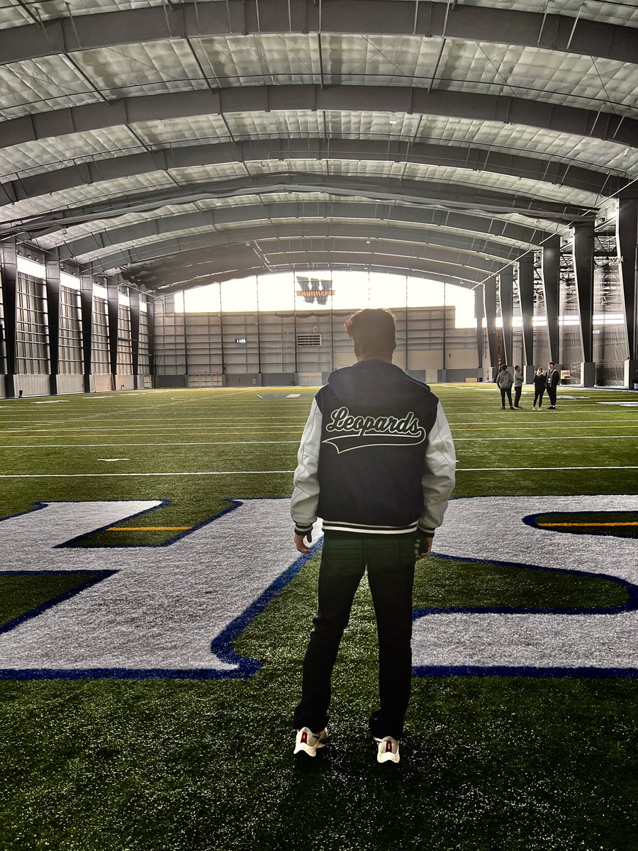 A big thank you to <a href="/Dane_Simoneau/">Dane Simoneau</a> and <a href="/IchabodFTBL/">Washburn Football</a> for the game day invite yesterday. Great to talk to <a href="/GarretBK53/">Garret Barnette</a> - thanks for the tour. What a GREAT game day atmosphere!