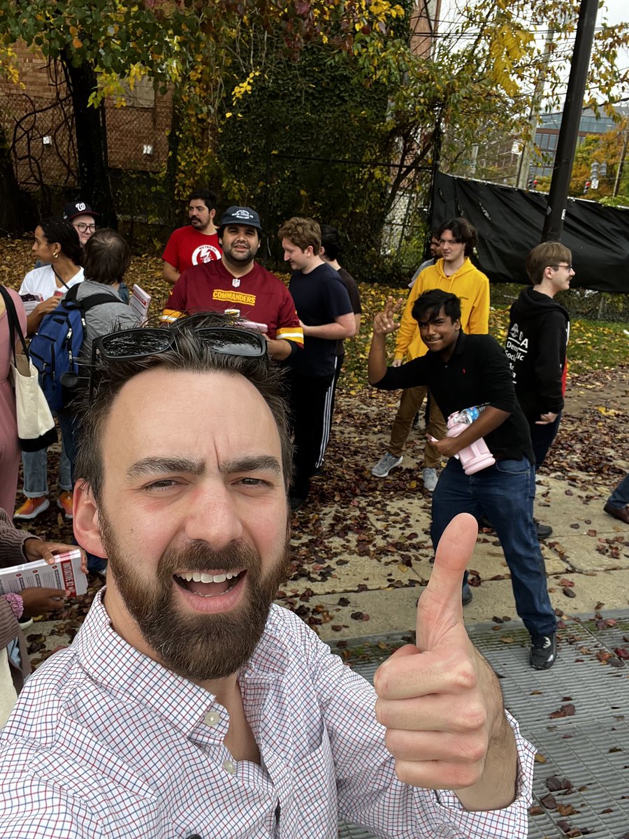 mdc_dsa's tweet image. And that’s a wrap!! We had incredible turnout for our last Initiative 82 canvass before Election Day and spent the day talking with our neighbors in Ward 8. 

Thank you to every volunteer who came out this cycle and helped us knock more than *18,000* doors 🚪 🌹🤩 Vote YES on 82!