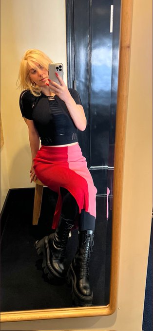 💗💗Double the Momminess💗💗 Y'all have ONE chance to get @CatGold_ and myself together: Tomorrow, Mon 11/7<a href="/tag/sploshing"class="tags"><span>#sploshing</span></a><a href="/tag/wetandmessy"class="tags"><span>#wetandmessy</span></a>