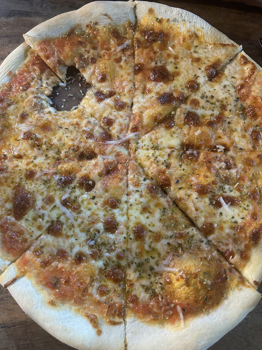 jadedjade57's tweet photo. GM!

Never too late or too early for pizza https://t.co/hPq8j5p24a