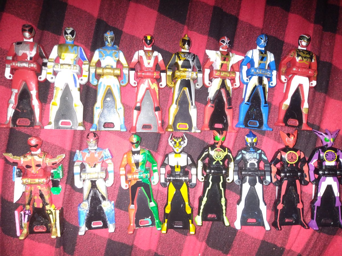 DanPootisBird's tweet photo. It's kinda fun to think that while some people have a larger Ranger Key collection than me, I at least have the bragging rights to say I have keys that don't exist in an official capacity, some even for theoretical forms that never happened. https://t.co/O7Zdjl41kt
