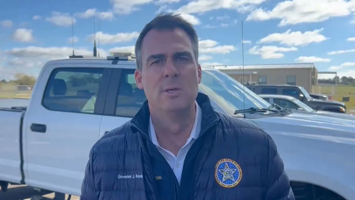 DomainsOrder's tweet photo. GOV. STITT DECLARES STATE OF EMERGENCY FOR SOUTHEAST OKLAHOMA COUNTIES

Imagine what https://t.co/ZiyixPQNLr could do for you.

#ExecutiveOrder #Republicans #GOP #Trump #MAGA #Democrats #TheDemocrats #DNC #Biden #POTUS #WhiteHouse #FoxNews #CNN #MSNBC 

https://t.co/f8BHmAVZ0O https://t.co/IZg3oYwi2c
