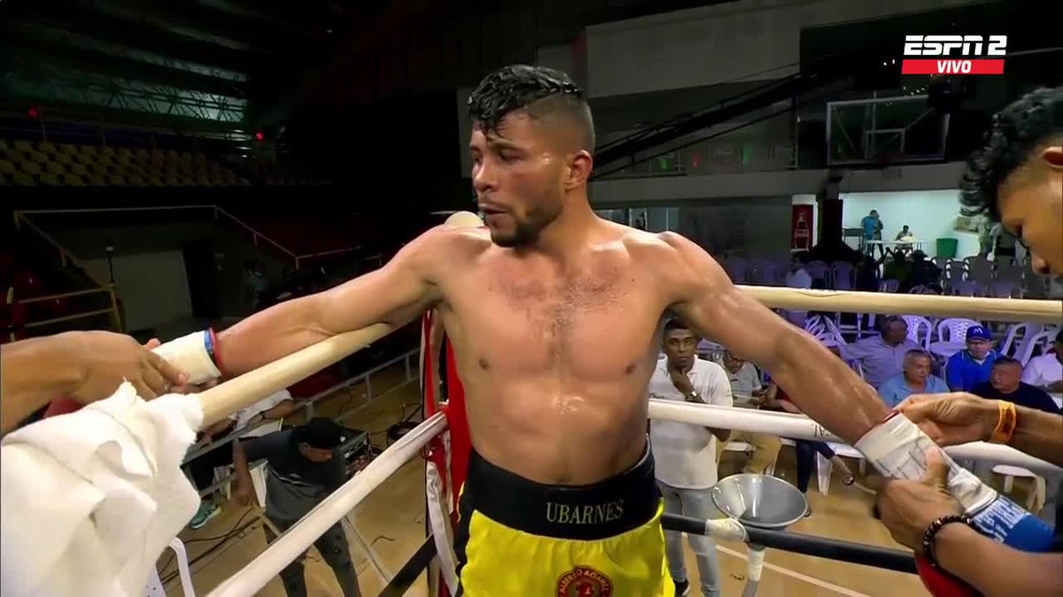ESPNKnockOut's tweet photo. 💥 💥 💥 💥 💥 💥
Jhan Carlos Ubarnes con #KOT2 para derrotar a Robinson García...
#ESPNKnockOut https://t.co/whCDA7HrL7