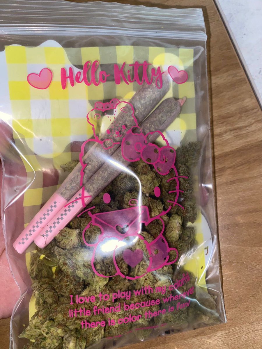 a mi no me regales flores, mejor regálame kittyhuana