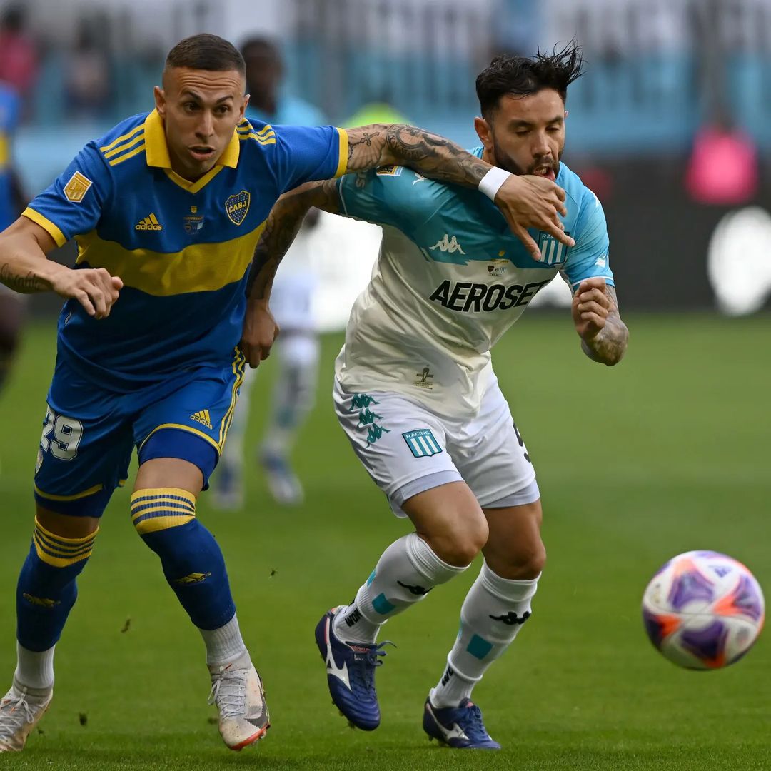 Racing gana el Trofeo de Campeones... por expulsiones. 

🟥 90+4 - Carbonero (Racing)
🟥 90+4 - Villa (Boca)
🟥 100 - Varela (Boca)
🟥 120+4 - Alcaraz (Racing)
🟥 120+4 - Advíncula (Boca)
🟥 120+4 - Zambrano (Boca)
🟥 120+8 - Fabra (Boca)
🟥 120+9 - Benedetto (Boca)