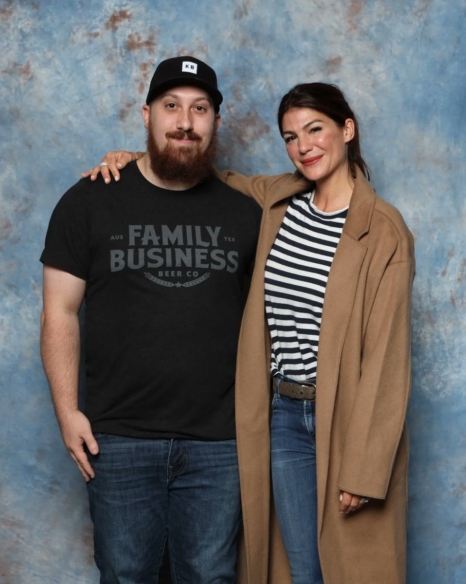 amello1997's tweet photo. Thank you all for such an amazing weekend!!! I will NEVER forget any of this!! Can't wait for next year!! ❤️ @ricomiccon @jarpad @GenPadalecki @Mark_Sheppard @trishstratuscom @AmyDumas #RICC #RhodeIslandComicCon #Walker #Supernatural #WWE https://t.co/snV9BKYFyx