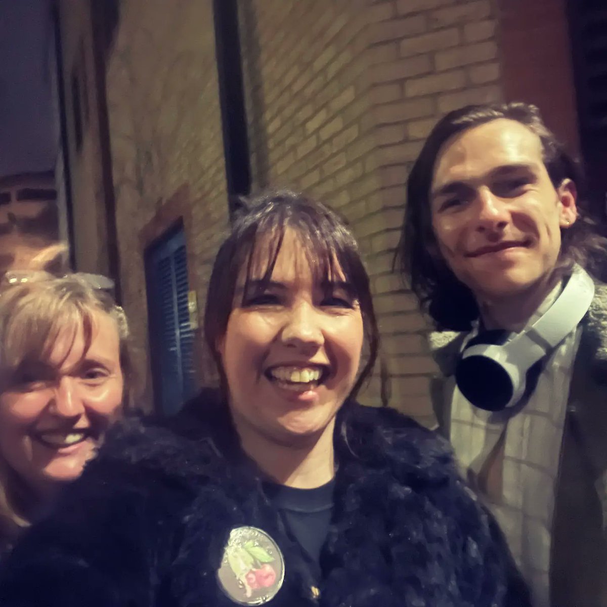 Panzyy's tweet photo. When @Rozzle6 convinces you to go to the stage door of @BatTheMusical ... π€π¦ Yes it was pouring it down, yes I looked a state, but it was very much worth it... π€£ππ Thanks to the cast for being so lovely when they more than likely just wanted to go home! #batthemusical #booh https://t.co/oGAe9gjnaE