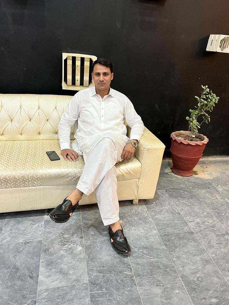 Imtasal Ch (@adv_imtasal) on Twitter photo جو رب پتھر سے پانی نکال سکتا، فرش سے پودا باہر نکال سکتا ہے، جو دن کو رات اور رات کو دن میں بدل سکتا ہے وہ آپکی تقدیر بھی بدل دے گا۔
ُاس پاک زات سے مانگنا سیکھیں،ُاسکے بیشمار خزانے ہیں، وہ ہر شہ پر قادر ہے۔
بھروسہ رکھیں، آپکا وقت ضرور بدلے گا
<a href="/MaryamNSharif/">Maryam Nawaz Sharif</a> @Adv_Pakistan1 جو رب پتھر سے پانی نکال سکتا، فرش سے پودا باہر نکال سکتا ہے، جو دن کو رات اور رات کو دن میں بدل سکتا ہے وہ آپکی تقدیر بھی بدل دے گا۔
ُاس پاک زات سے مانگنا سیکھیں،ُاسکے بیشمار خزانے ہیں، وہ ہر شہ پر قادر ہے۔
بھروسہ رکھیں، آپکا وقت ضرور بدلے گا
<a href="/MaryamNSharif/">Maryam Nawaz Sharif</a> @Adv_Pakistan1