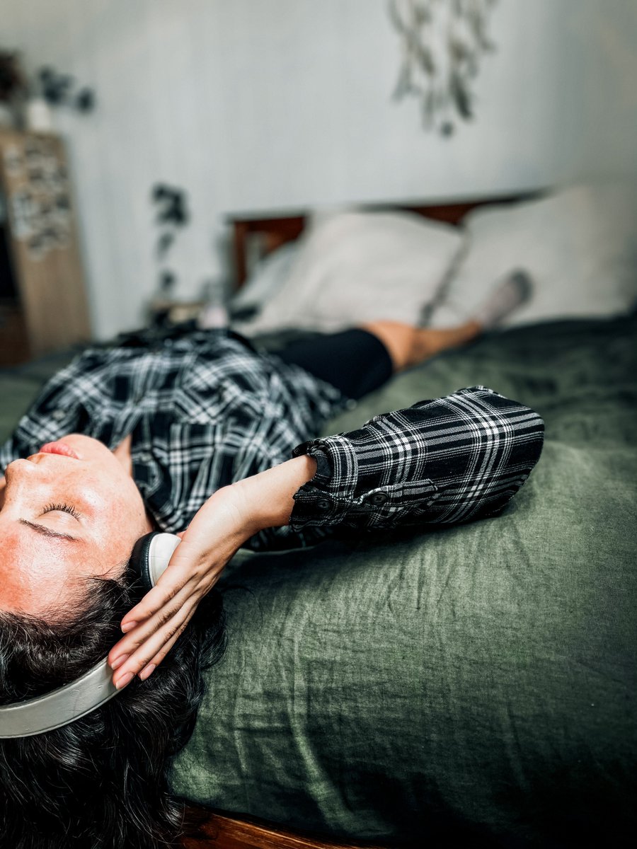 For the final listening notes of the season, <a href="/scottielepage/">scottie lepage</a> and <a href="/thew6rst/">Hiro!</a> (<a href="/polyphia/">polyphia</a>) said to get really high and listen to Catch Thirty Three by <a href="/meshuggah/">Meshuggah</a>. I'm going to leave it up to you to decide whether I followed through or not 😉 Great album!