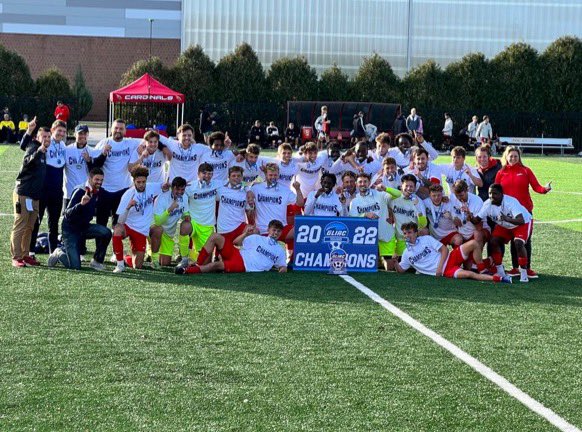 The CHAMP CHAMPS! Boys beat Davenport in a blood, sweat and tears type affair. The boys were gladiators today. UP THE CARDS🔴 #SVSU #GoCards #UTC
