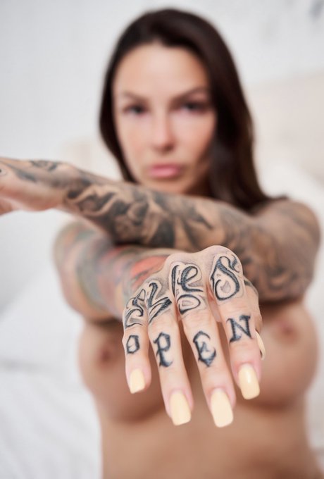 Some will open your heart, others will open your eyes 👁 https://t.co/mCHIBjEZ2S<a href="/tag/kawaiigirl"class="tags"><span>#kawaiigirl</span></a>