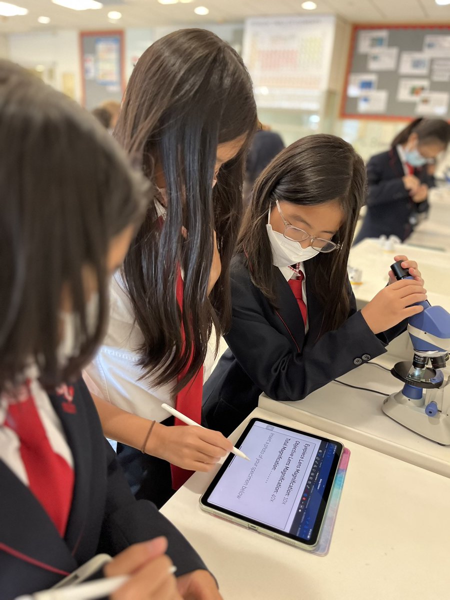 KellettScience's tweet photo. Year 7 Scientists learning to use a microscope to examine lots of different specimens! Using their iPads to record their observations and drawings #practicalskills #microscopic #microscopes #handson #magnifying #techintheclassroom #wow #whoknewitlookedlikethat https://t.co/a4DUwvGKBC