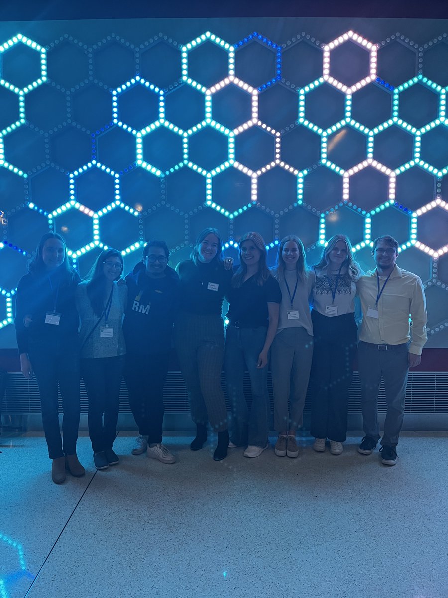 UMLehnertgroup's tweet photo. We had a great time at Ohio Inorganic Weekend @OhioState! There's some really cool inorganic chemistry happening around us 🧪 Thank you to @ZhangLabOSU and @WadeLabOSU for hosting! https://t.co/QsHpfey1kq