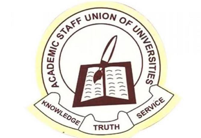 ASUU_NG_'s tweet photo. Another ASUU strike bodes danger, HURIWA warns FG, CONUA rejects half pay #ASUUstrike #ASUU #AsuuStrikeUpdates https://t.co/sEDjEtJoNU