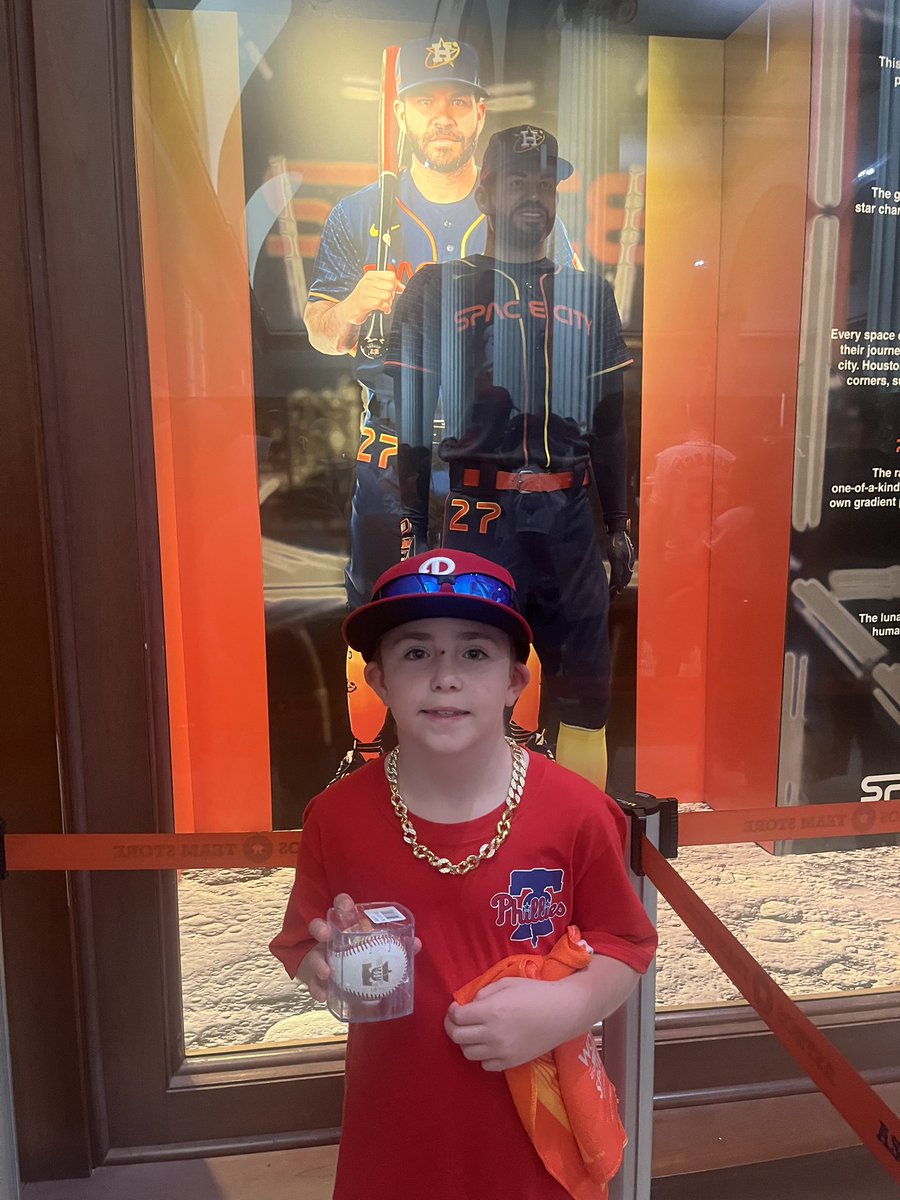 Ceeje_86's tweet photo. Well wrapping up baseball season enjoyed the first game of World Series!!!!!  Placed 2nd place in our league couldn’t be more proud of this dude!!!!!! https://t.co/H3Xo6YlPmv