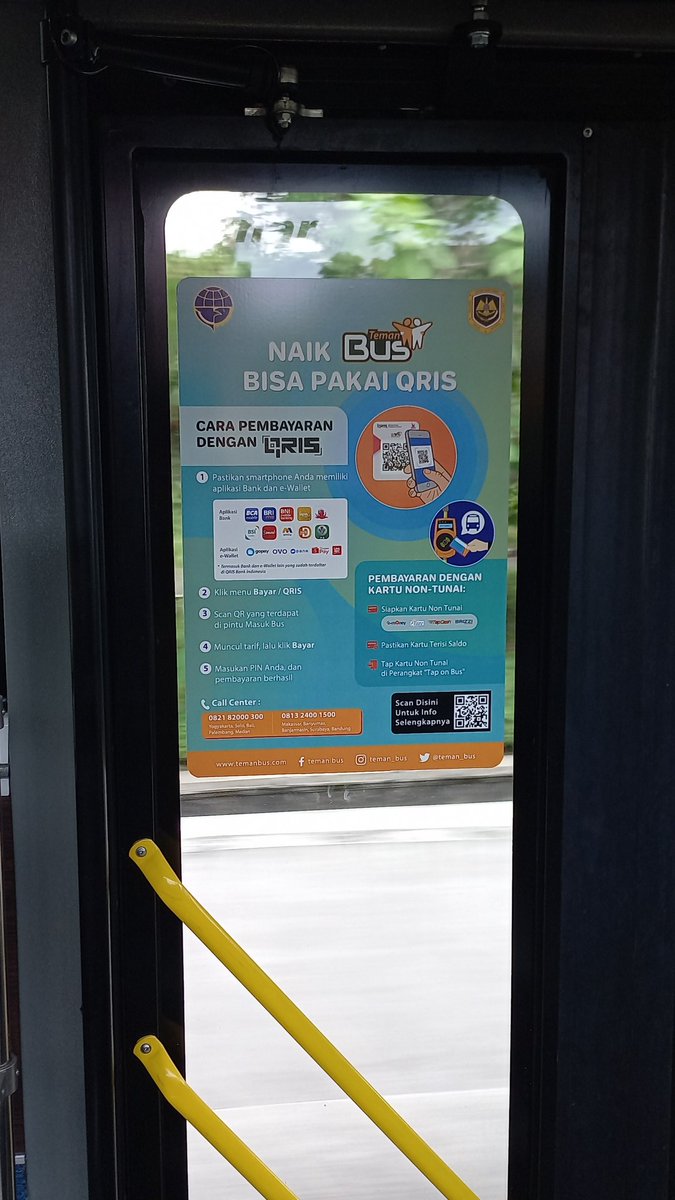 chachahesa's tweet photo. @gibran_tweet Katanya naik BST bisa pake QRIS, giliran mau naik kata drivernya ga bisa. Hmmmm
Kaum QRIS, males pake emoney menangis~ https://t.co/W3qKk7hjvg