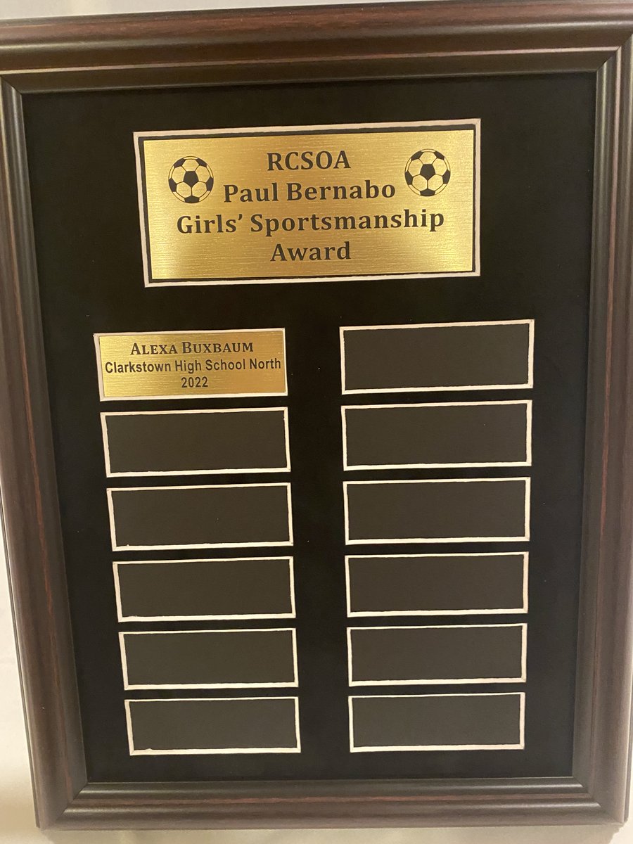 RCSOAREFS's tweet photo. Congrats to Alexa Buxbaum of Clarkstown North Girls Soccer who is the winner of the 2022, Paul Bernabo Rockland County Soccer Officials Association Sportsmanship Award! 

@CHSNGirlsSoccer @ccsdschools @erapay5 @SecOneAthletics @NYSPHSAA @lohudsports https://t.co/CcfR6zEudT