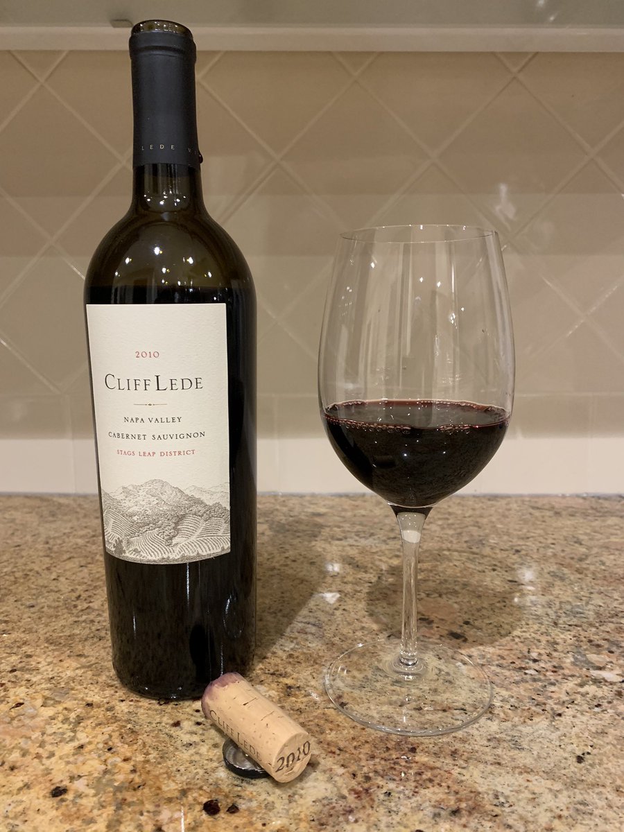 Halliwem's tweet photo. Enjoyed this tonite. Bravo @CliffLedeWine https://t.co/xGdAQVrU5r