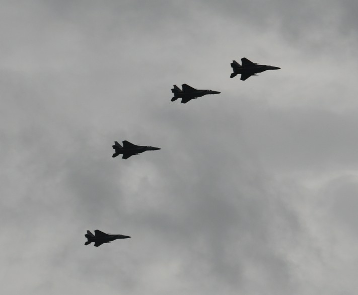 JVPhysics's tweet photo. Saw the F-15's fly by before they made their way to Gillette Stadium. https://t.co/31eB7JIlEy