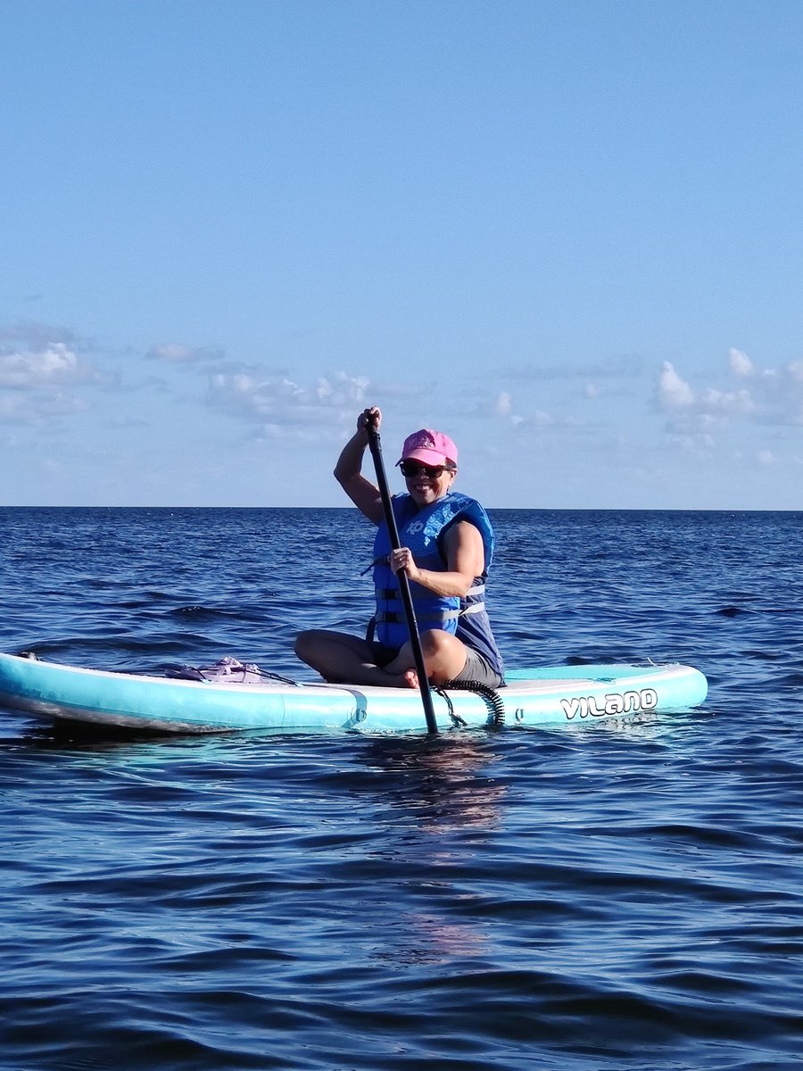 Living_Free99's tweet image. My favorite thing to do on my day off #paddleboarding #miamiwaterways #inflatablesup