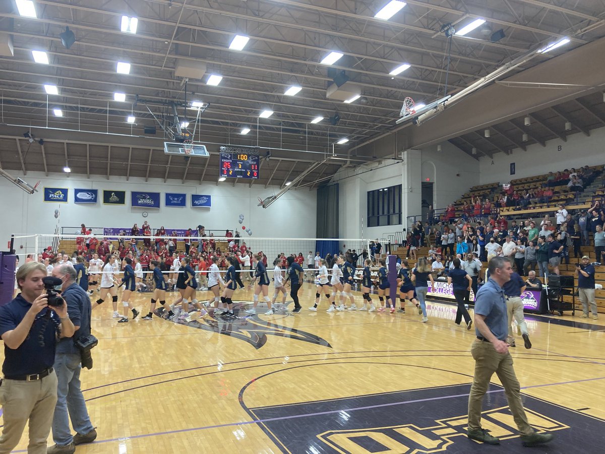 dsvannostrand's tweet photo. #statechamps! @HornetsEhs @EHS_VT @EssexWestford #hornetpride https://t.co/yTYSWBm7nm