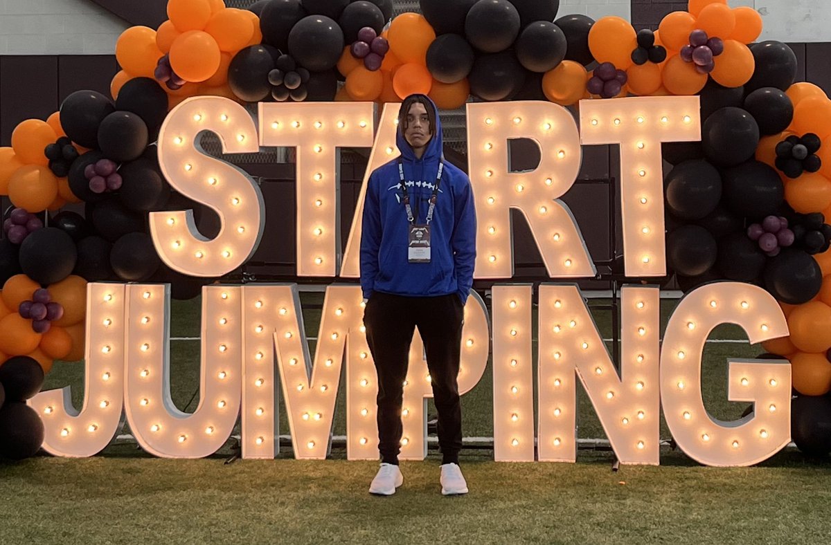 prestonharper_'s tweet photo. Had a great visit to Virginia Tech on Saturday. Thank you @HokiesFB for having me!
@CoachT_59 @DaveNitta @A1__Performance @CoachShawnQuinn @JalynBallein https://t.co/gG8KWNj1Vb