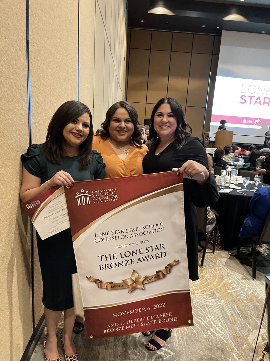 BAILONANGELICAM's tweet photo. Bronze Award Winners Perla &amp; Abril W.D Surratt Elementary #WeAreClintISD #HeartFirstCISD ⁦@DrJuanIMartinez⁩ ⁦@JParker_CISD⁩ ⁦@cuadrilla1⁩ ⁦@JimLittlejohn3⁩ https://t.co/eFAFzlAht4
