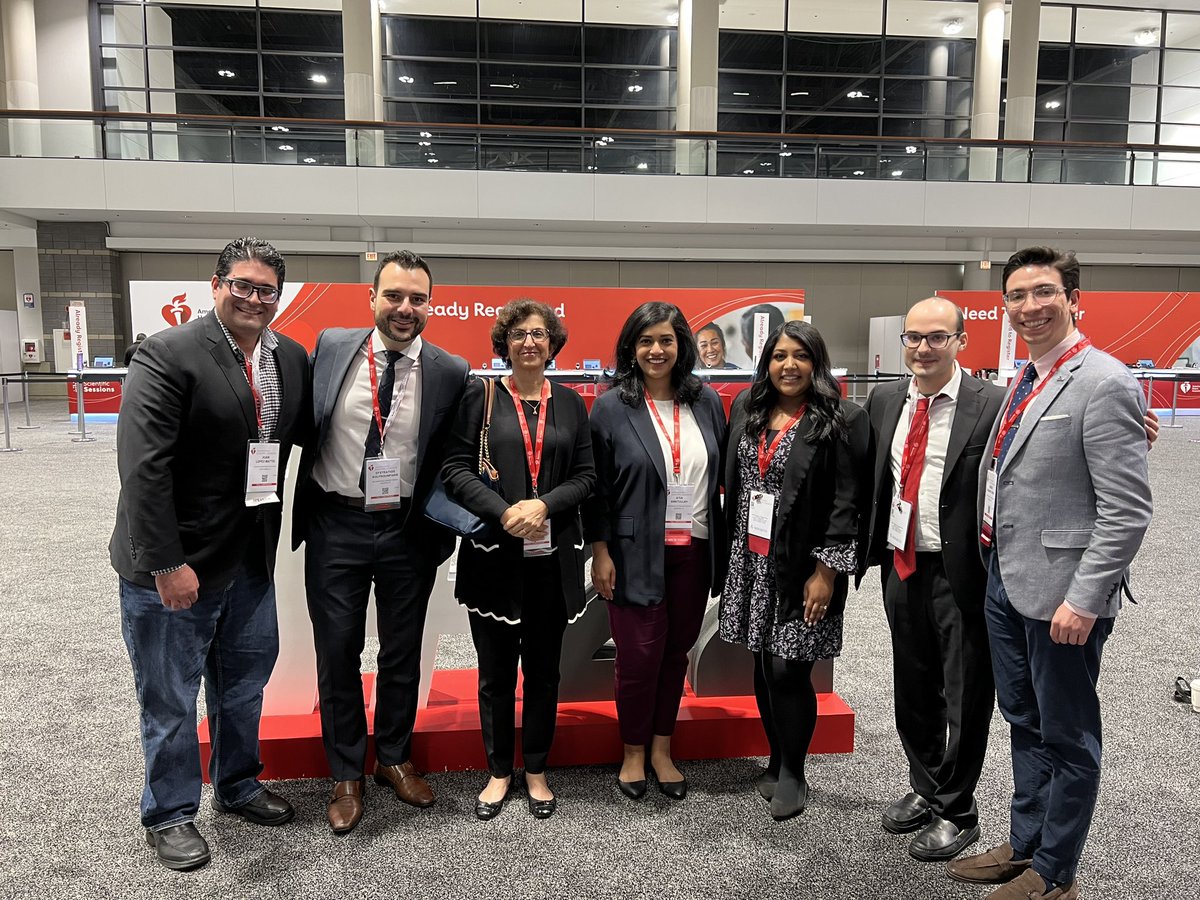 JIrizarryCaroMD's tweet photo. Grateful to have mentors who are world-renowned experts in the field of cardio-oncology #AHA22 #CardOnc 
@onco_cardiology @EKoutroumpakis @anita_deswal @AYarrabothulaMD @AmatullahMd @MDAndersonNews @UTHimres @UTHCardiology https://t.co/xJU9gR7WQR