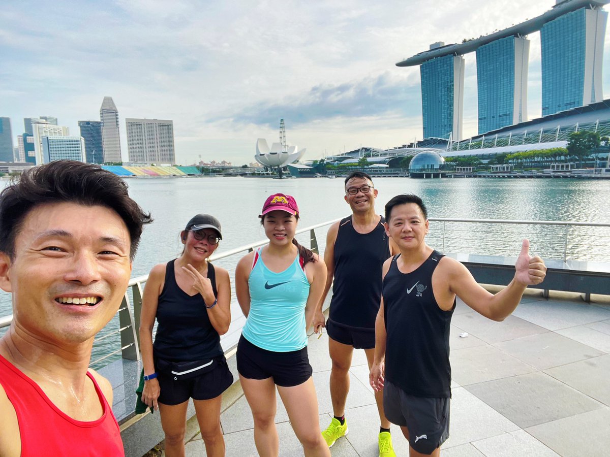 YamKeng's tweet photo. Before, during and after #runwithBYK.
Just happens that two are on leave today and could join the run. We felt especially safe today as we have a doctor running with us! ๐
#running #keepingfittogether #personalresponsibility https://t.co/gvRQJBRfw1