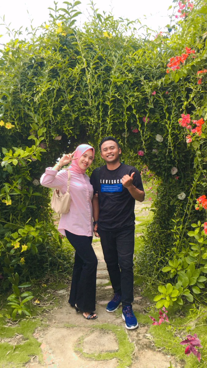 metiaaz's tweet photo. Simpen sini takut ilang🧘🏼‍♀️ https://t.co/CgXz6lkTSQ