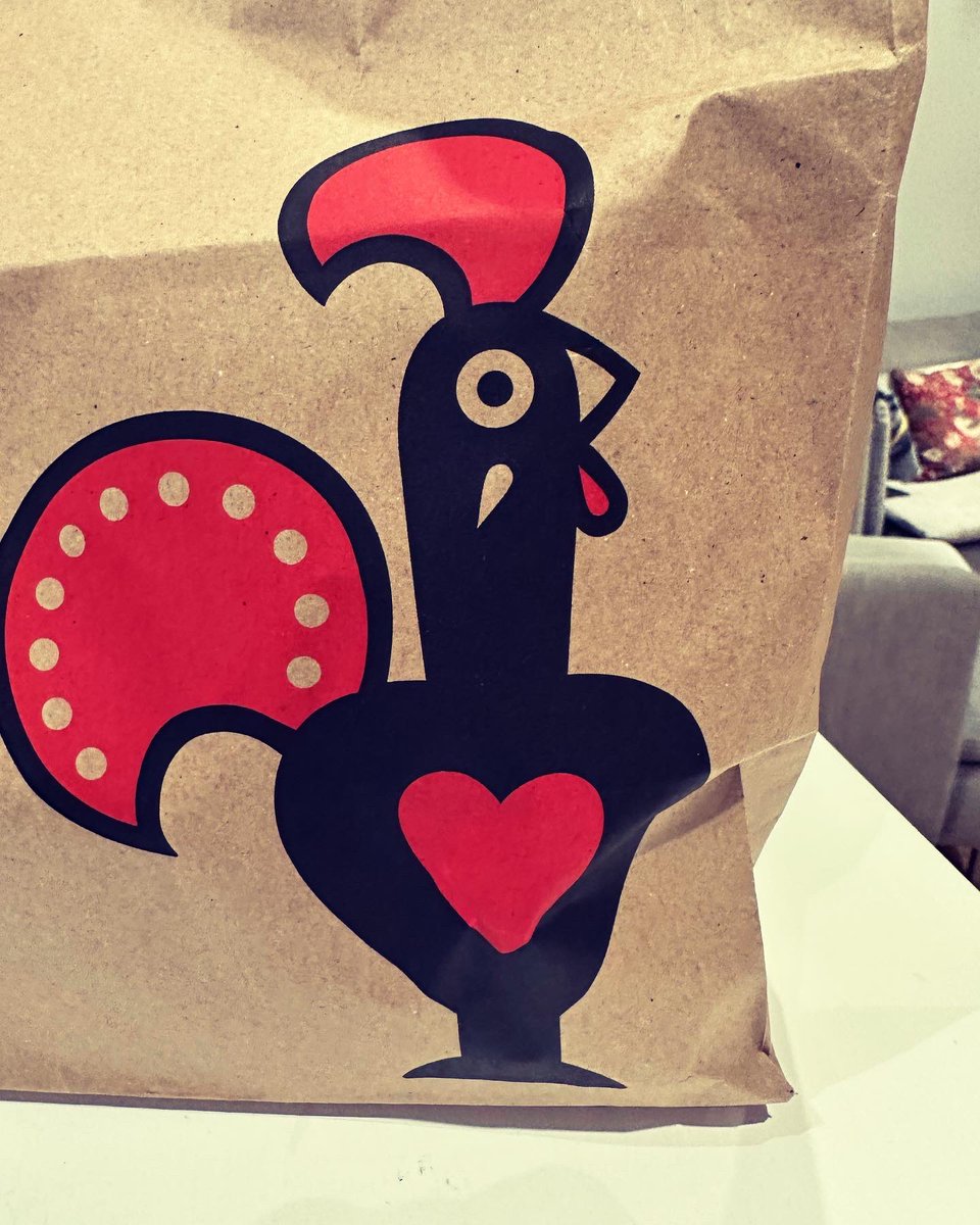 jimmyaquino's tweet photo. Got me my Nando’s meal earlier! #cheeky #returnofthejimmy https://t.co/xTdIjv01od