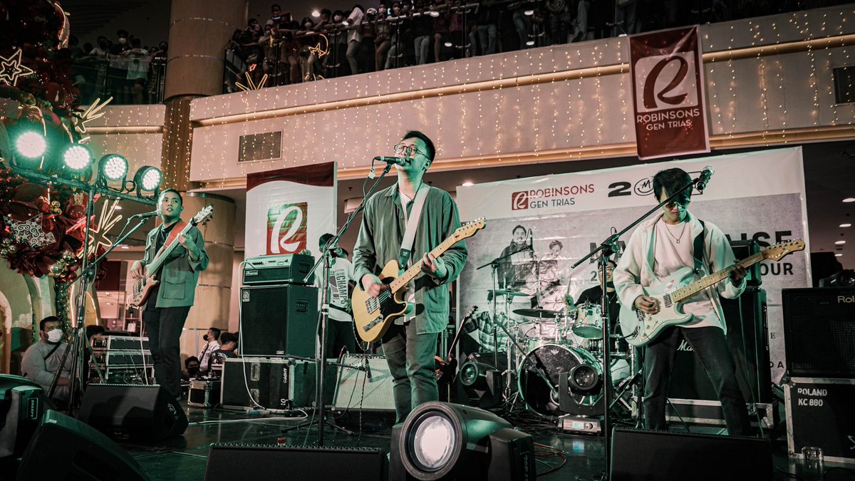Suddenly Monday (@mondaysuddenly) on Twitter photo General Trias, Cavite!
Maraming salamat sa paglaan niyo ng oras para ipagdiwang ang ikadalawampung anibersaryo ng bandang <a href="/mayonnaisemusic/">#mayonnaiseworldwide</a> sa inyong lugar.
Umaapaw ang damdamin namin sa bawat hiyaw at talon niyo! Sana magkita-kita ulit tayo. ๐ซฐ๐ป
#Mayo20 #SuddenlyMonday #YRmusic General Trias, Cavite!
Maraming salamat sa paglaan niyo ng oras para ipagdiwang ang ikadalawampung anibersaryo ng bandang <a href="/mayonnaisemusic/">#mayonnaiseworldwide</a> sa inyong lugar.
Umaapaw ang damdamin namin sa bawat hiyaw at talon niyo! Sana magkita-kita ulit tayo. ๐ซฐ๐ป
#Mayo20 #SuddenlyMonday #YRmusic