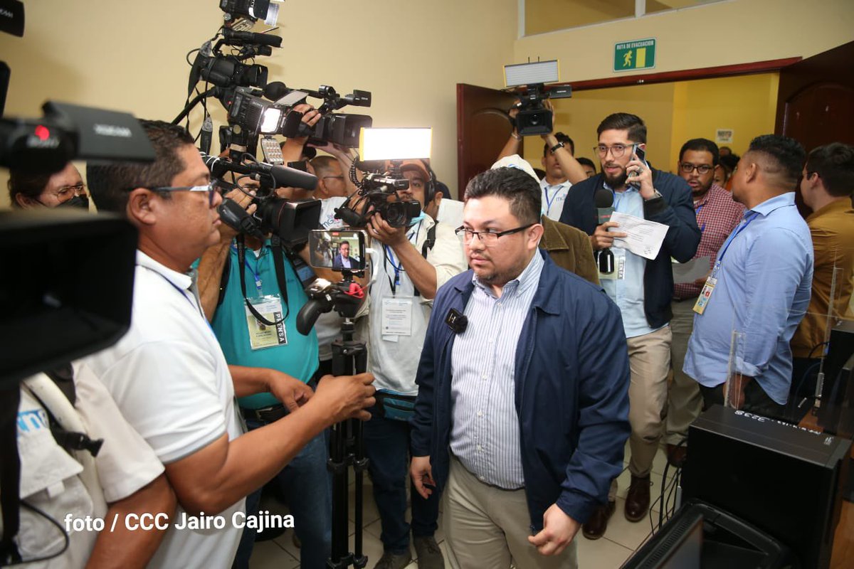 Nicaragua905's tweet photo. #LaRed905 || Tras largas horas de los Comicios Municipales 2022, en el que los #ciudadanos ejercieron su #derecho al #voto , para elegir a su candidato a #alcalde y #vicealcalde , llegó la hora de hacer un recorrido por el Centro Nacional de #Cómputos del #CSE
Ver: Jairo Cajina https://t.co/iQ2CvL0mom