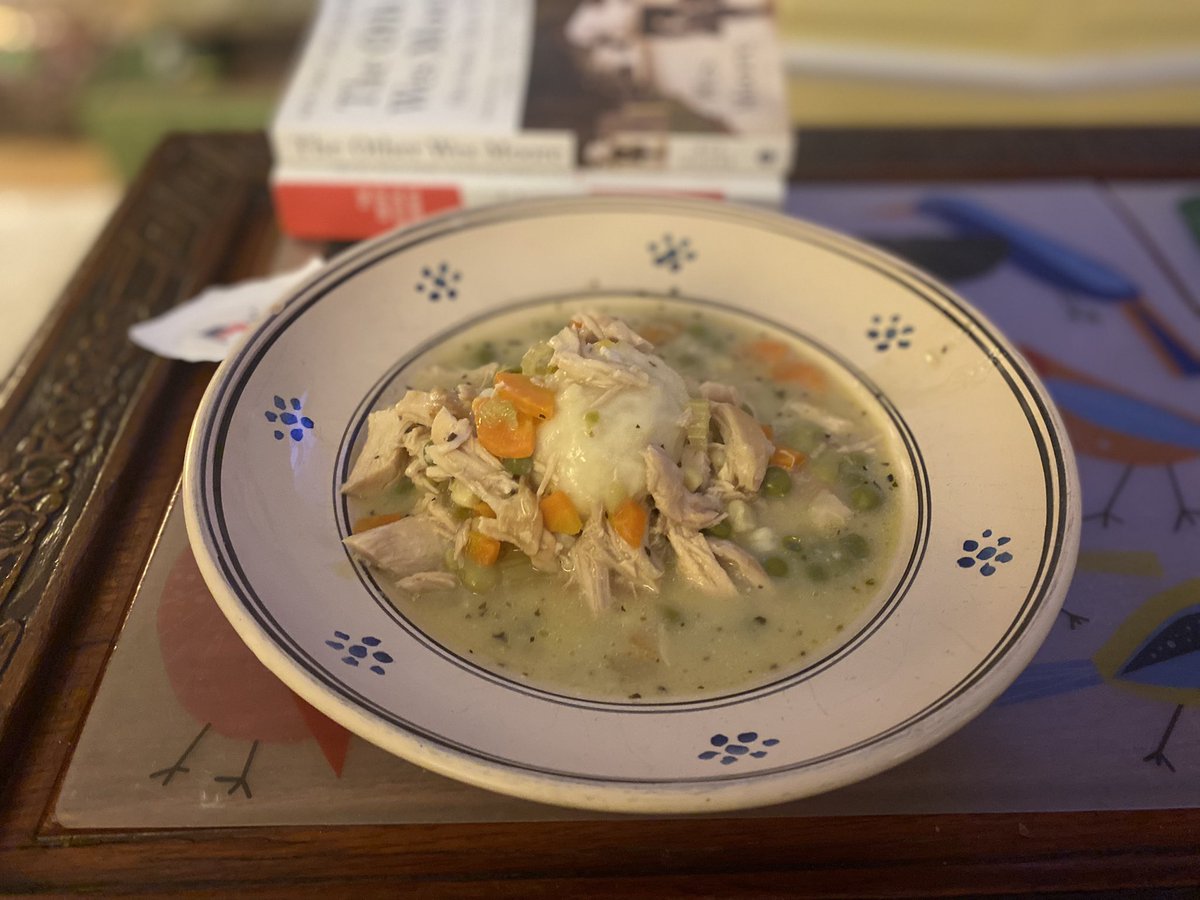 Rizabellepow's tweet photo. I want to open a restaurant called, “Comfort” and serve all my recipes. Here’s my #ChickenAndDumplings #AndSheCooks #RPMDesignsDC https://t.co/6jXbjRPoLe