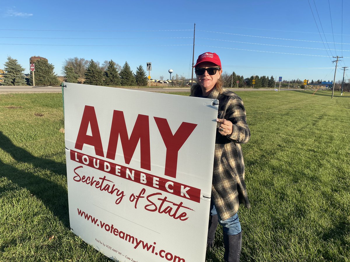 Amy Loudenbeck tweet media