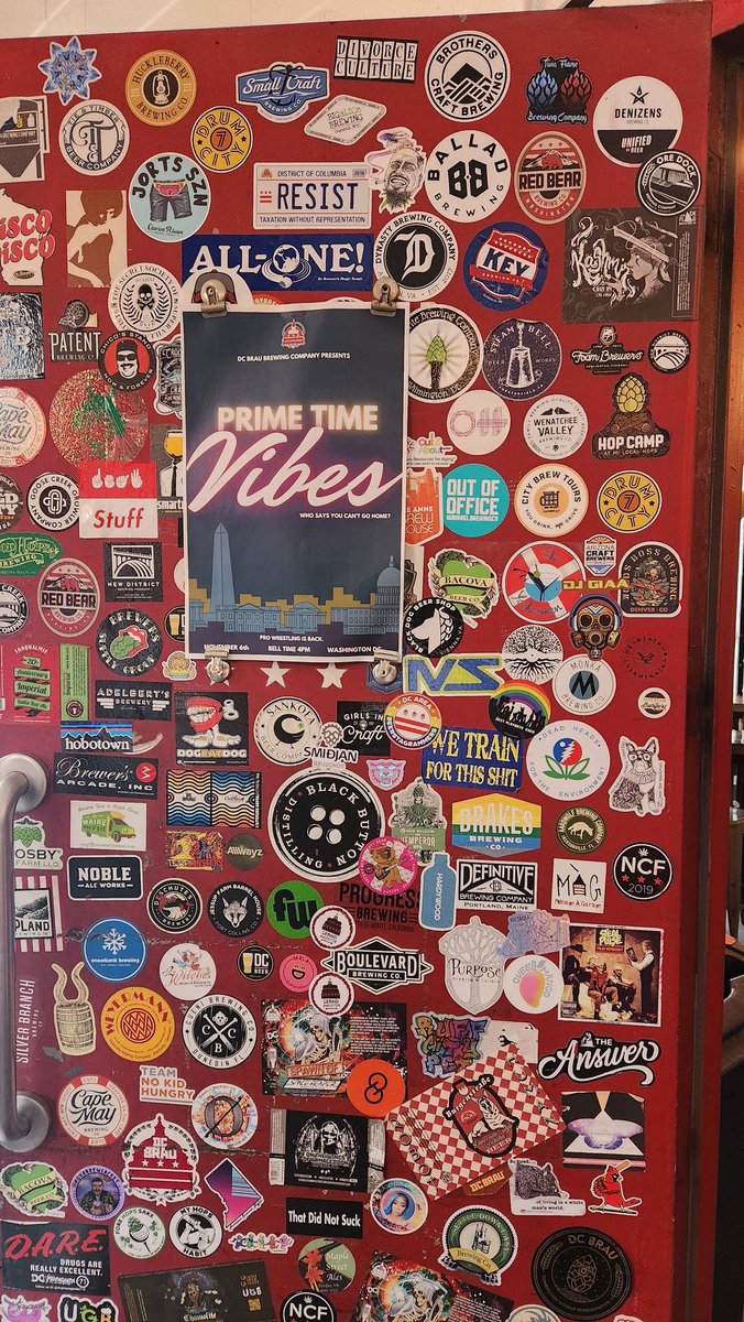 OJ_PurpleStuff's tweet photo. What a show!! Had a blast working at #PrimeTimeVibes in @dcbrau tonight. Catch you again in February? @PWVibe https://t.co/TPvL5FaEmU