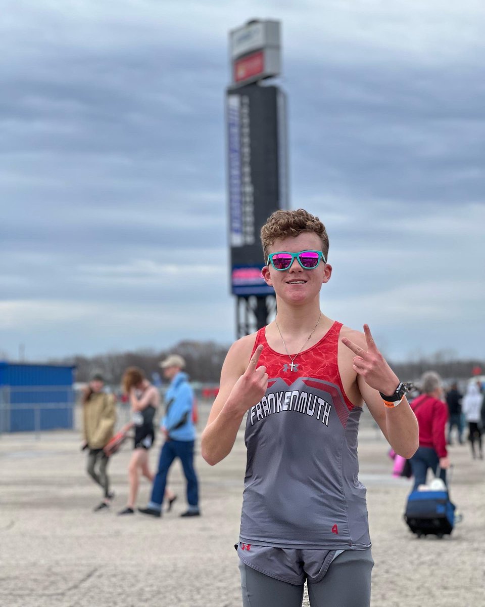 landenwise22's tweet photo. Earned D2 @MHSAA Cross Country All State placing 12th out of 258 runners. (Seeded 45th @MIXCSpeedRtngs had me 61). PR at 16:06 and broke another school record. My first XC season exceeded my expectations, I guess I’m a runner 😂 #FrankenmuthEagles #earnednotgiven #xcrunner #MIS https://t.co/XBWKzmzfh3