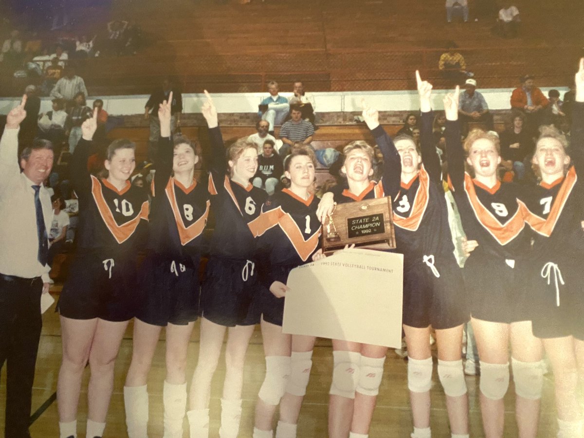 3j0j7's tweet photo. 1992 was a long time ago…..so happy for the 2022 Burns Lady Broncs! Go get another one next year! #whsaa #statechamps @BurnsJrsrhs @wyopreps https://t.co/i5fCVnjq9Q