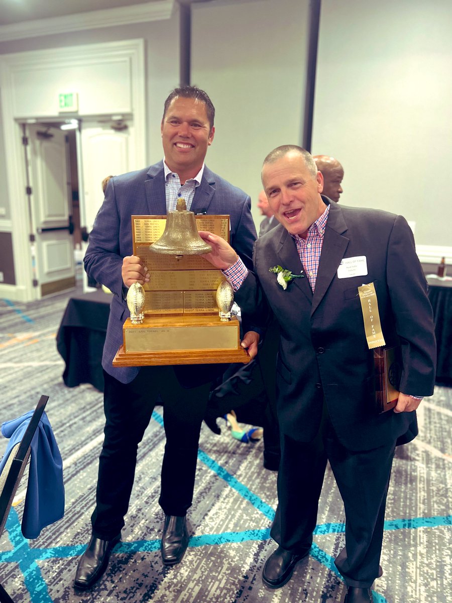🎓 Alumni Alert 🎓

Marin Athletic Foundation Hall of Famers Natu Tuatagaloa ‘84 and Mark Valle ‘84 with the bell 🔔 trophy!

Congratulations to Mark Valle ‘84 and Tim Harr ‘65 on their <a href="/athletic_marin/">Marin Athletic Foundation</a> HOF induction last night!

<a href="/IRossMIJ/">Ian Ross</a> <a href="/westcoastpreps_/">West Coast Preps</a> <a href="/SanRafaelFB/">San Rafael Football</a> <a href="/Natu99/">Natu Tuatagaloa</a>