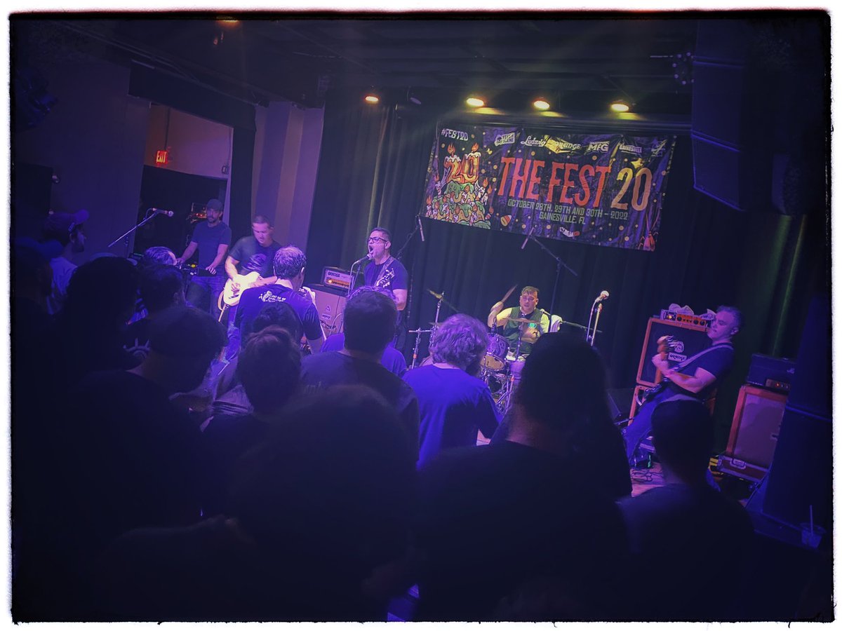 lemadfab's tweet photo. More from Friday @theAudioKarate @sarchasmband @PityPartyBand @VirginityIsRad #fest20 https://t.co/6QJ6apPiFH