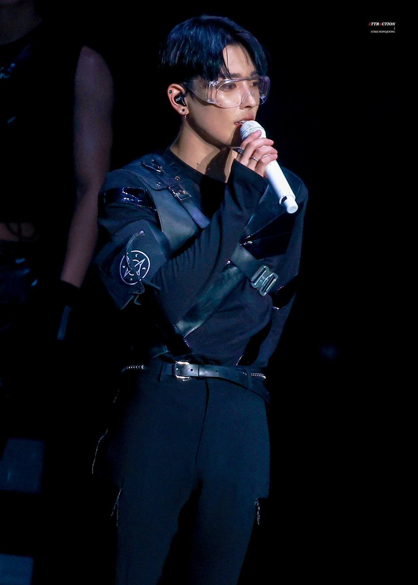 Attraction_1107's tweet photo. 항상 홍중에게 행복을 얻고 고마워💖
생일 축하해❣️

#홍중이_널만난건_가장_큰행운
#에이티즈 #ATEEZ #홍중 #HONGJOONG https://t.co/8Ut8SUyYqw
