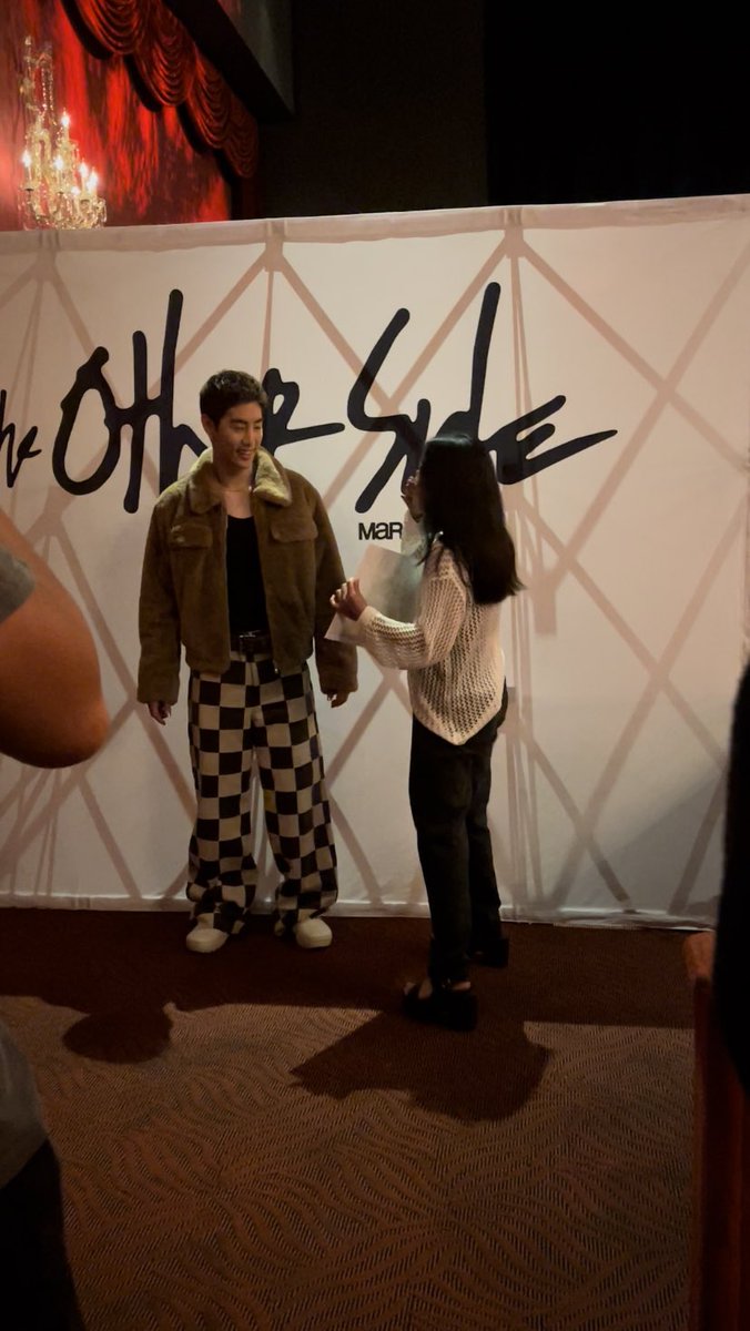 ultjeontuan's tweet photo. me: “hey mark, i have a crazy idea...”
Mark: “oh no” 
#theotherside_MarkTuan #theotherside_LA https://t.co/W8UO7REE5T