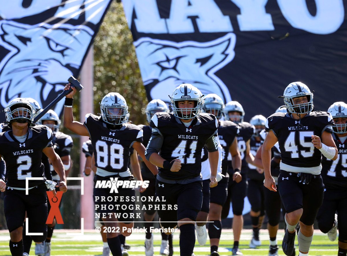 SnapPicsSA's tweet image. MaxPreps photographs Warren @ Sotomayor football. Warren wins 41-9. All images can be seen here: maxpreps.com/photography/ga… @NISDWarren @Ewathleticbc