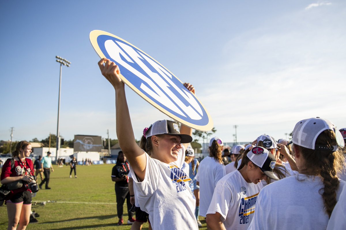 SEC Champs. That’s it. That’s the tweet. 🏆

Goodnight #GamecockNation!!