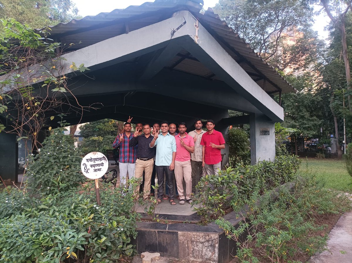 vaastavngo's tweet photo. Weekly meetings organized by @vaastavngo yesterday at Borivali Mulund and Navi Mumbai for helping the victims of false cases https://t.co/98orVIwSAd