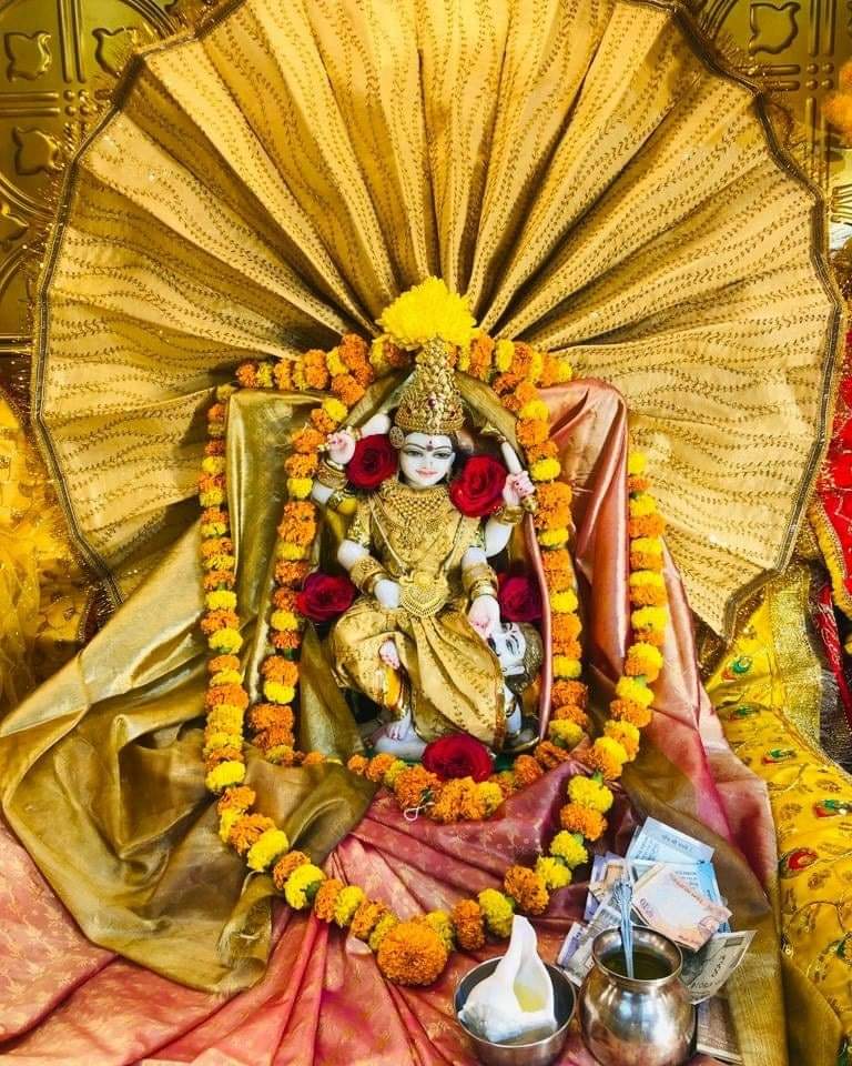 baglamukhipuja's tweet image. व्यष्ठि रूप में शत्रुओं को नष्ट करने की इच्छा रखने वाली तथा समिष्टि रूप में परमात्मा की संहार शक्ति ही माँ बगलामुखी हैं।