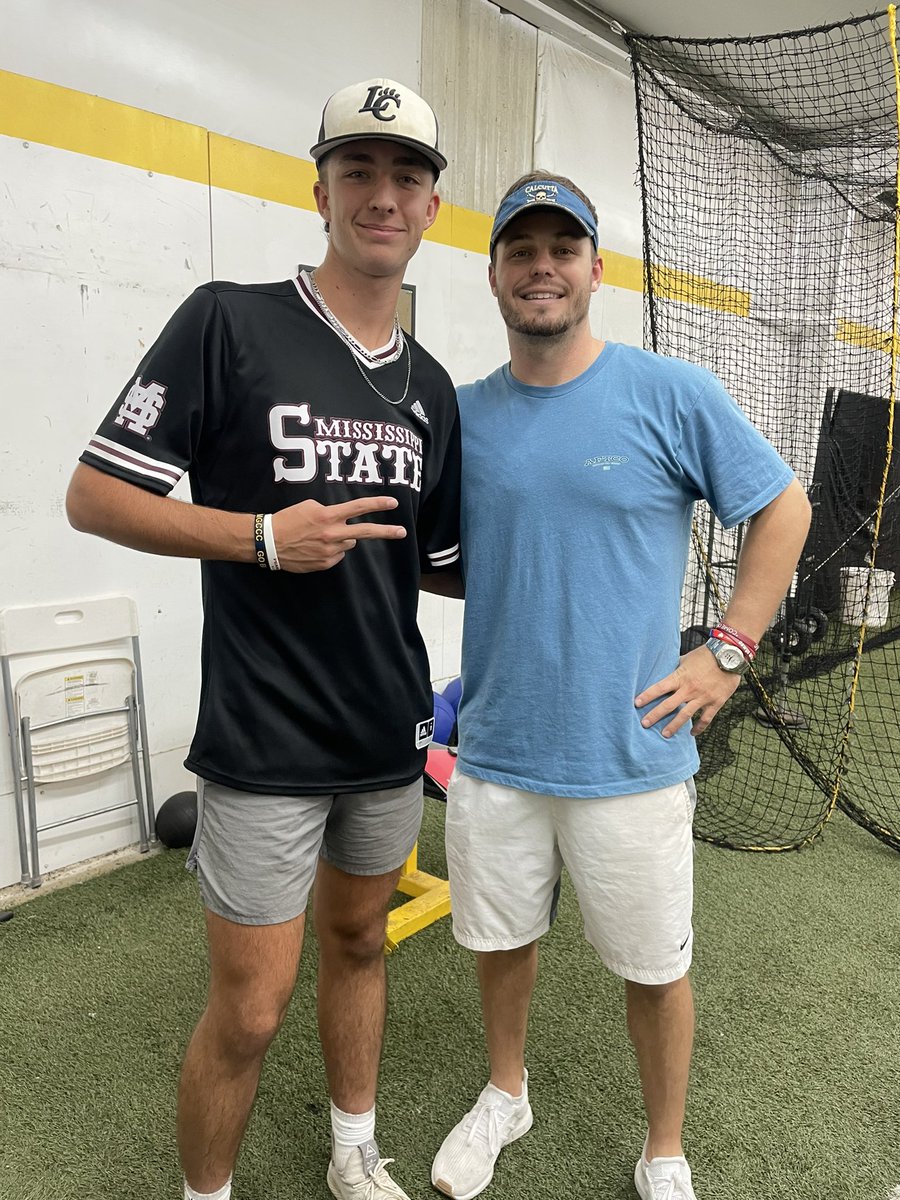 aj14alexander's tweet photo. Had a blast seeing my favorite team and some players in Starkvegas!🐶#HailState https://t.co/wORc1LG6KG