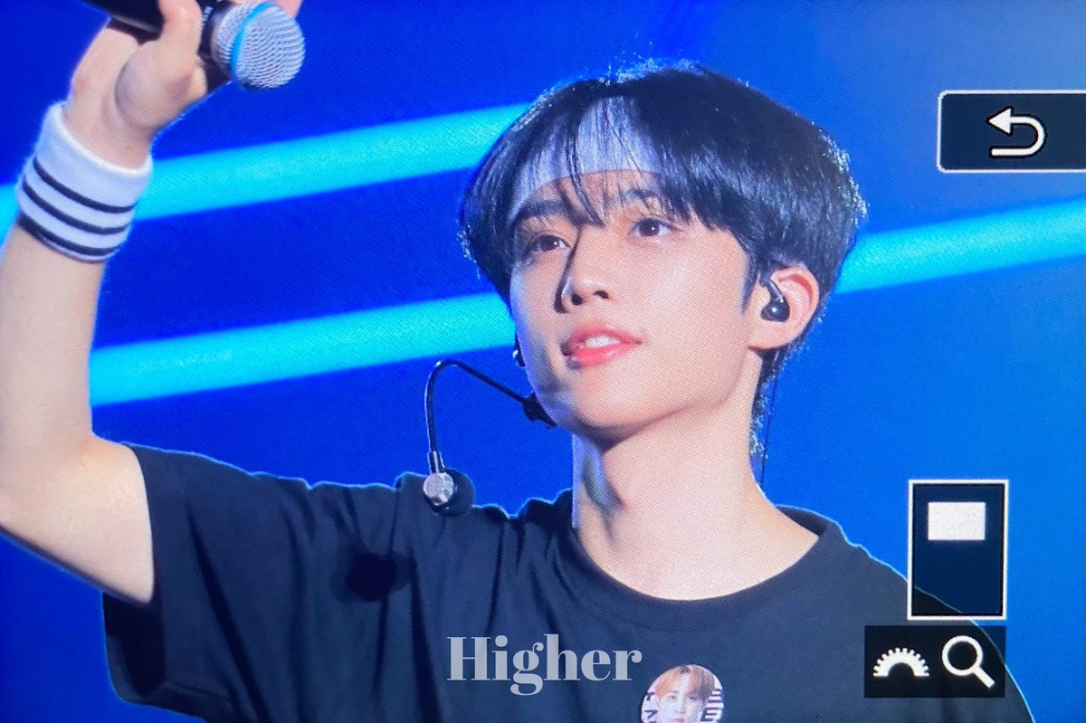 Higher_0412's tweet photo. 221106 드디어 끝이다 더비존.. 너무 고생 많았어 선우야 밥 많이 먹어🥹🫶🏻💕

#선우 #SUNWOO #ソヌ #더보이즈 #THEBOYZ https://t.co/AyeyRHnZom