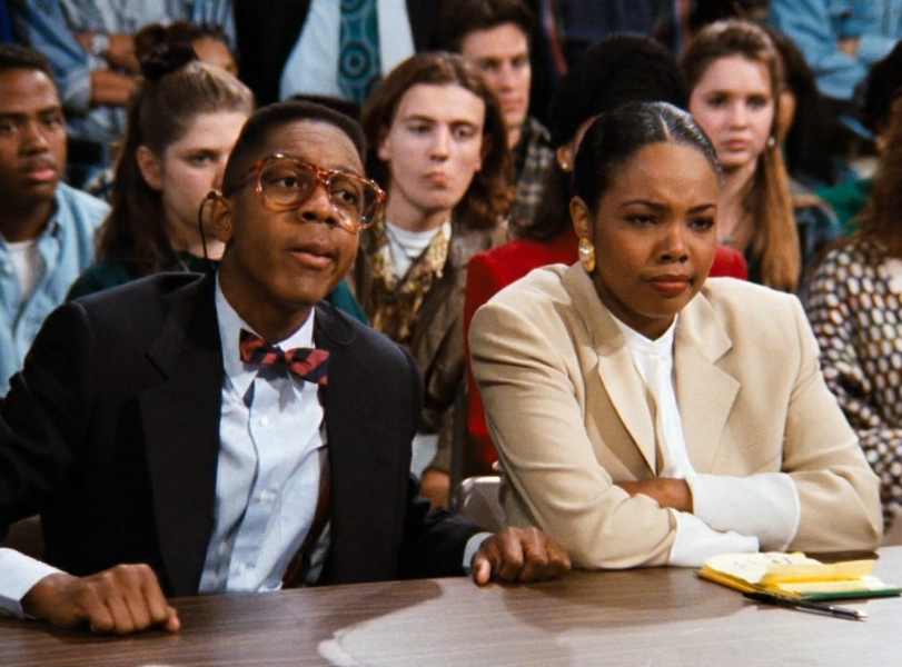 pacepeterlawyer's tweet photo. Laura using her lawyerin' skills to defend Steve when he's accused of causing an explosion at school 😁❤
#familymatters #staura #laurawinslow #steveurkel https://t.co/VcoanImKnb